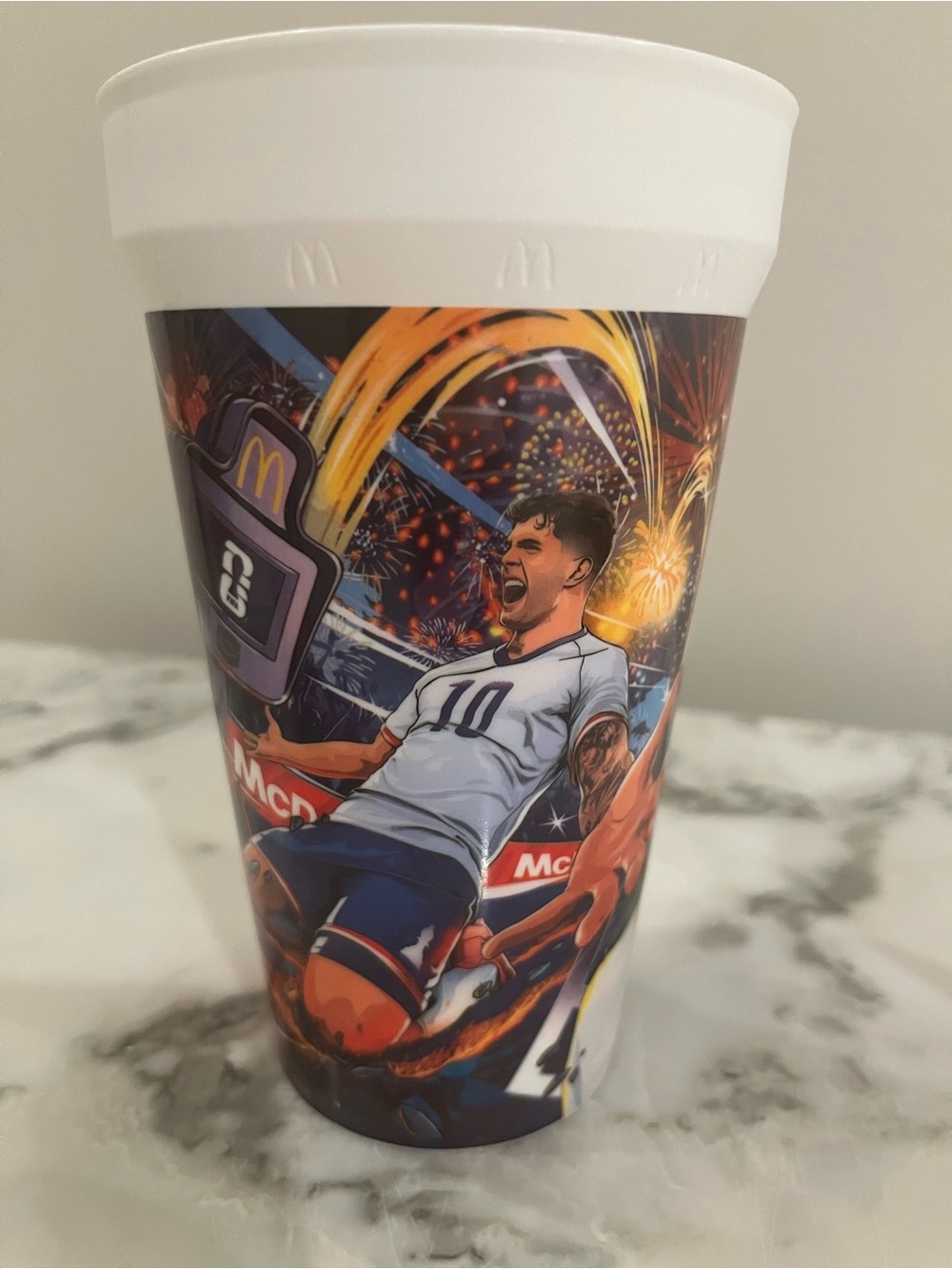 McDonald's FIFA World Cup reusable cups: David Beckham or Christian Pulisic ⚽️ - Picture 5 of 7